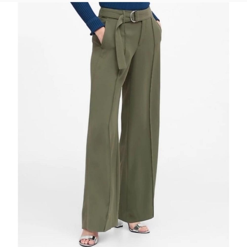 Banana Republic Washable Stretch High Rise Wide Leg Performance Utility Pants 4R